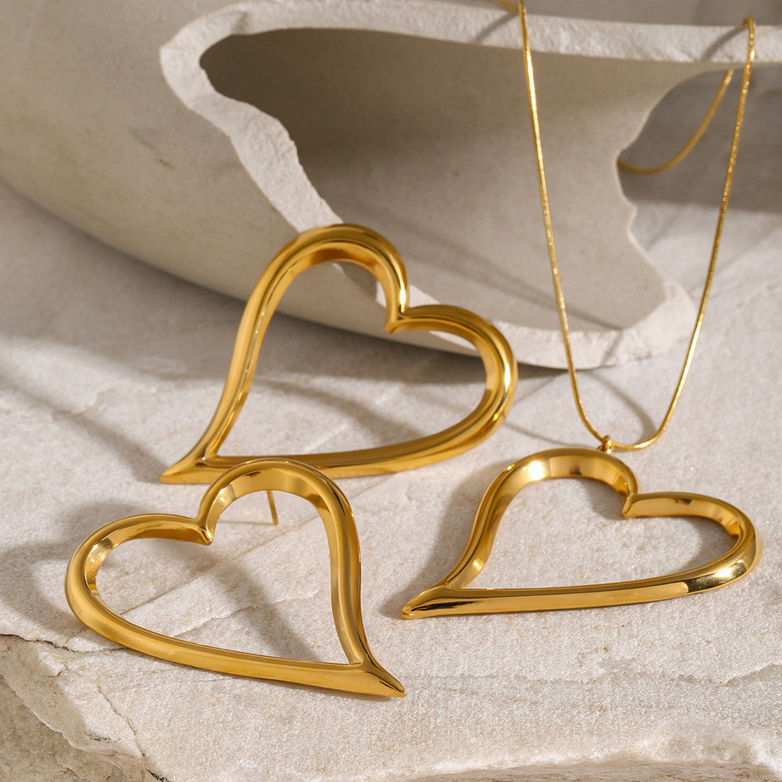 Stainless Steel 18K Gold Plating Twisted Heart Line Earrings